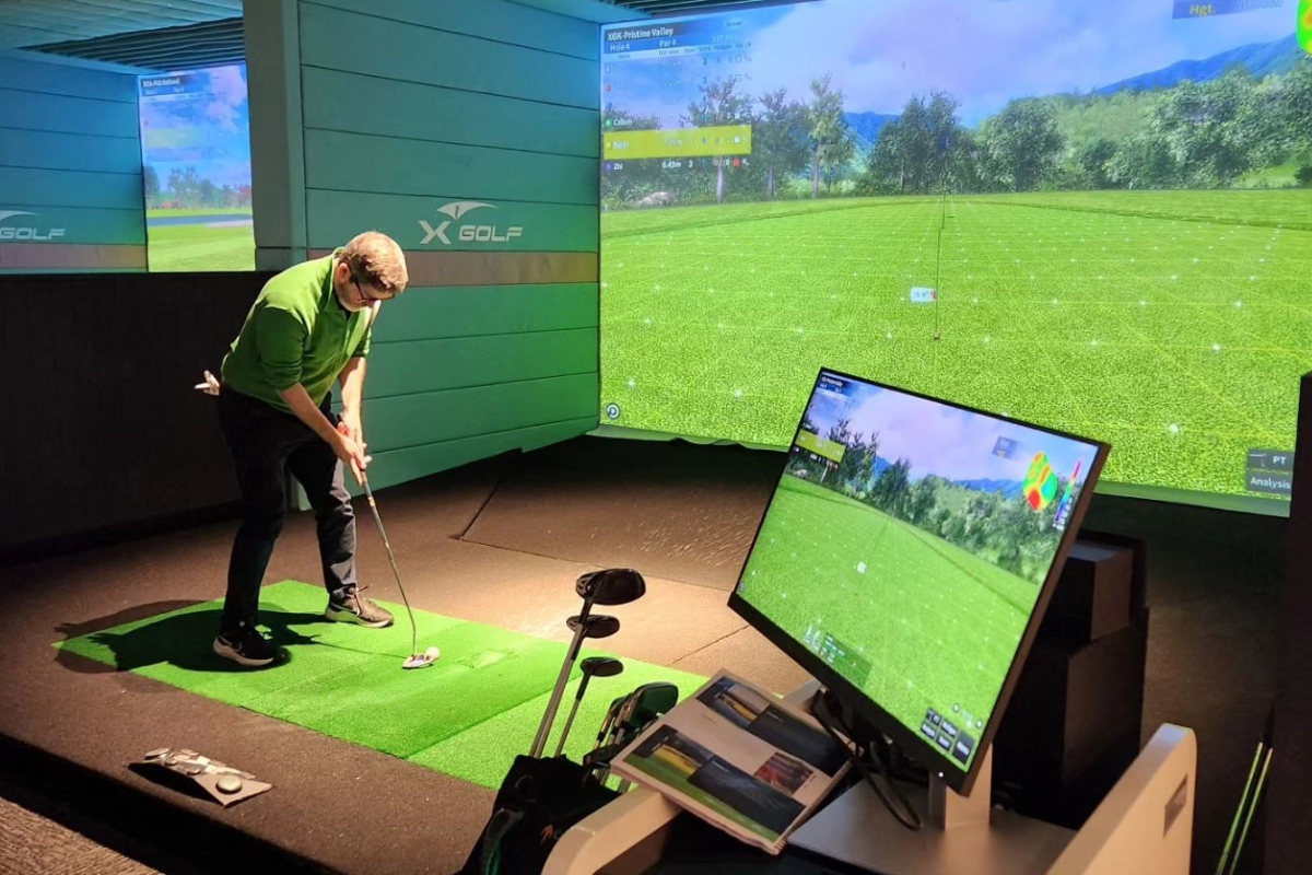 Golf simulator Perth